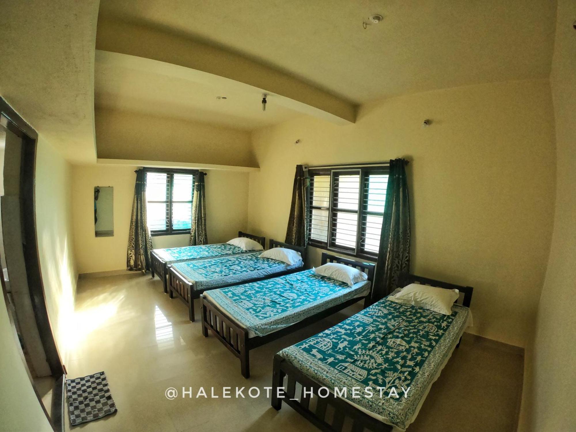 Halekote Homestay Chikmagalur Room photo